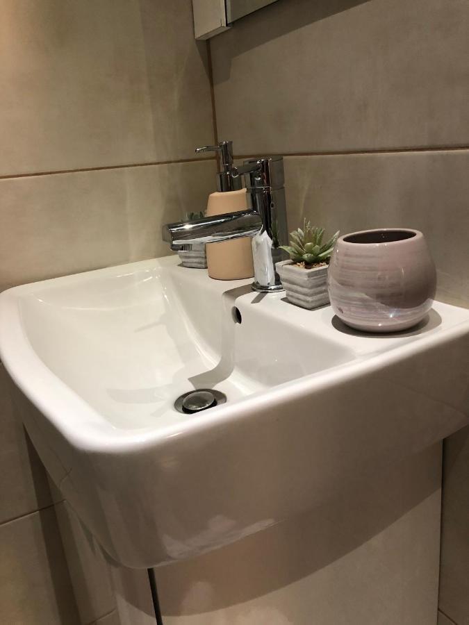 Cozy Central Apartment براشوف المظهر الخارجي الصورة